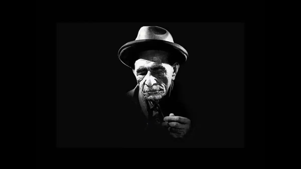 Aşık Veysel – Uzun İnce bir Yoldayım video