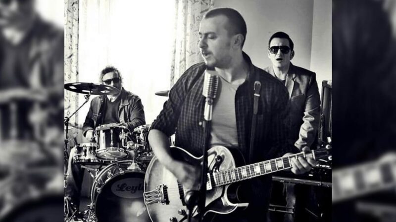 Ali Atay – Yokluğunda Şarkı Sözleri