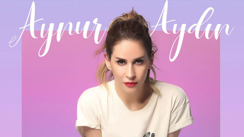 Aynur Aydın – Herşeyimsin Beşiktaş Şarkı Sözleri