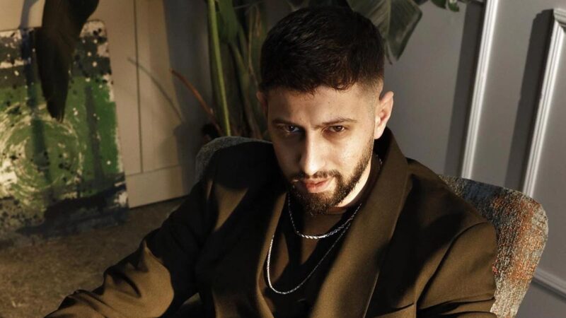 Burak Bulut – Umarım Unutmuştur Şarkı Sözleri