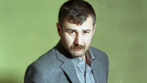 Azer Bülbül – İlle De Sen Şarkı Sözleri