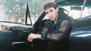 BEGE – Hayalet Şarkı Sözleri