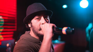 Beta Berk Bayındır – Dolunay Şarkı Sözleri