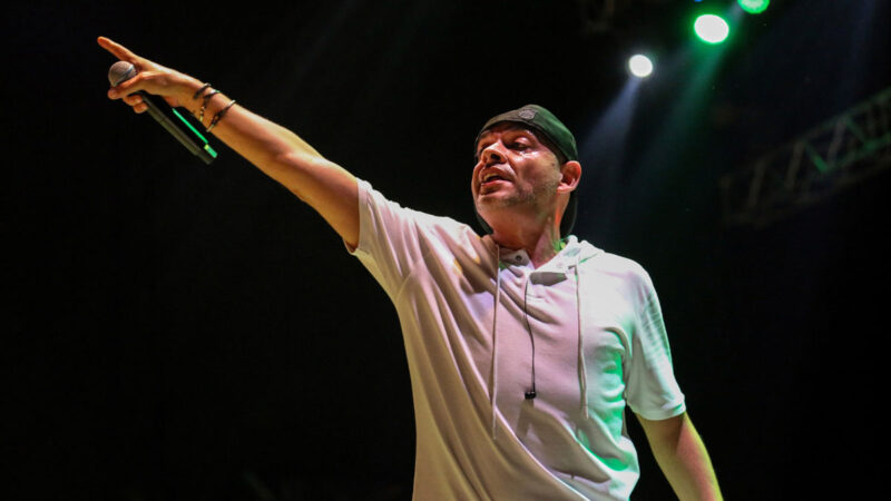 Ceza ft. Sagopa Kaymer – Neyim Var Ki Şarkı Sözleri