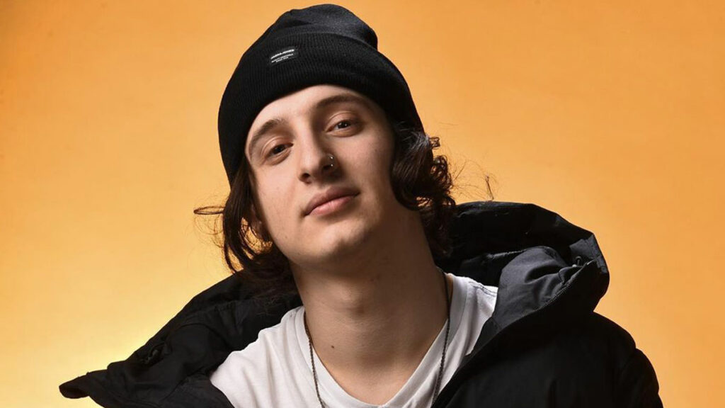 Lia Shine – Herkes Bir Gün Gider Mi? video