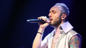 Mabel Matiz – Aferin Şarkı Sözleri