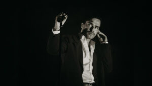 Mert Demir – Ateşe Düştüm Şarkı Sözleri