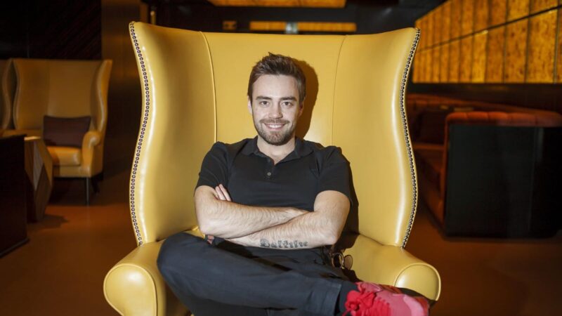 Murat Dalkılıç – Yalan Dünya Şarkı Sözleri