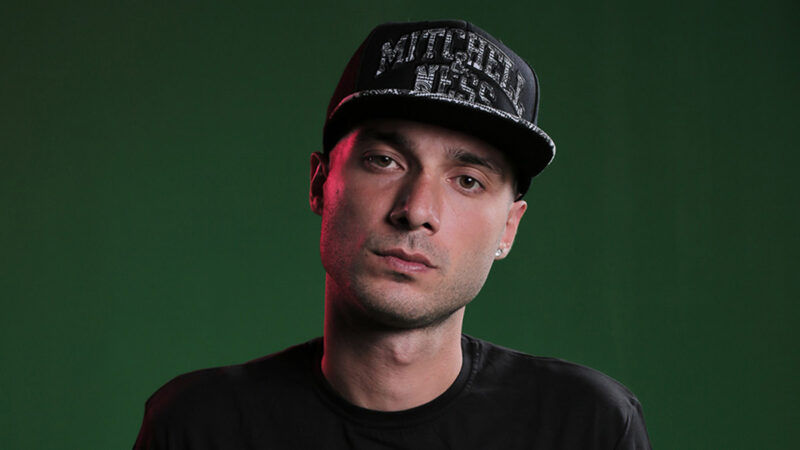 Sansar Salvo & Dj Suppa – Tepetaklak Şarkı Sözleri