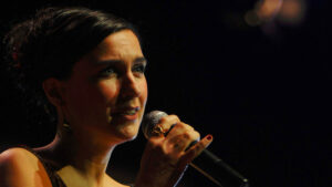 Şevval Sam Bir Fırtına Tuttu Bizi (Selanik Türküsü) Şarkı Sözleri