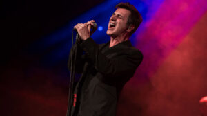 Teoman – Paramparça Şarkı Sözleri