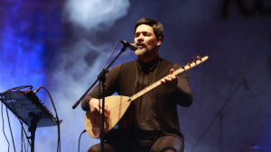 Uğur Işılak – İçinde Bir Sızı Kalır Şarkı Sözleri