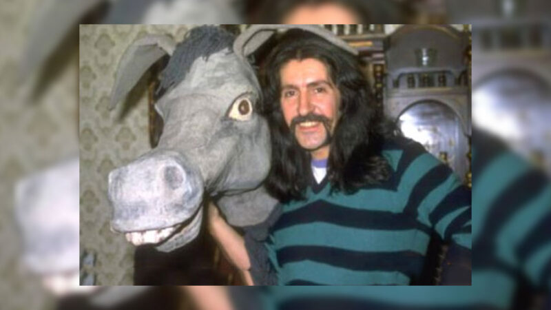 Barış Manço – Arkadaşım Eşek Şarkı Sözleri