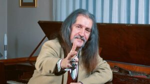 Barış Manço – Kara Sevda Şarkı Sözleri