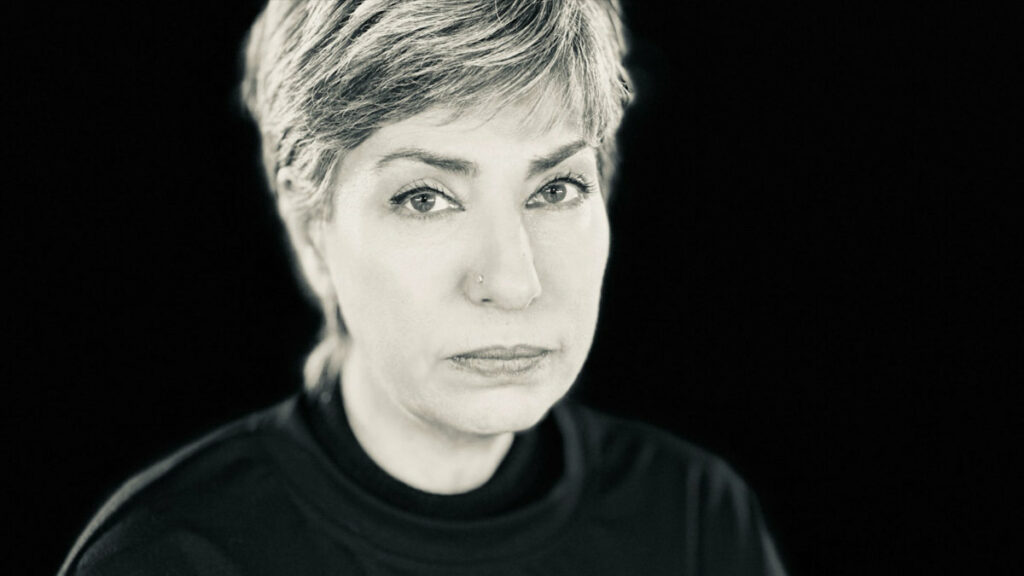 Deniz Arcak – Sesimi Duyan Var Mı? video