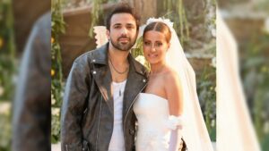 Derya Uluğ & Asil Gök – Yansıma Şarkı Sözleri