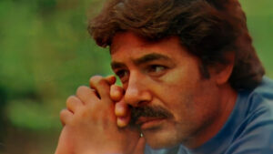 Ferdi Tayfur – Yüreğimde Yara Var Şarkı Sözleri