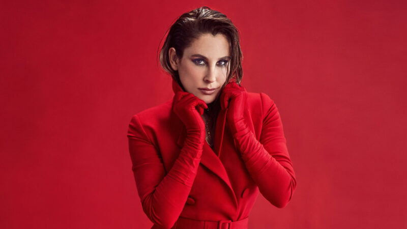 Funda Arar – Yak Gel Şarkı Sözleri