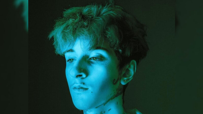 Mavi – Güller Yağar Şarkı Sözleri