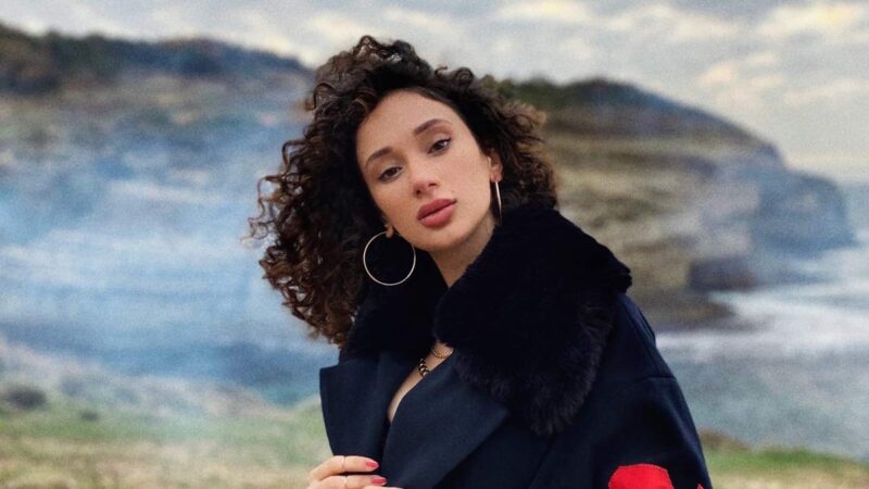 Mela Bedel – Ben Sana Gelemem Şarkı Sözleri