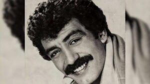 Müslüm Gürses – Affet Şarkı Sözleri