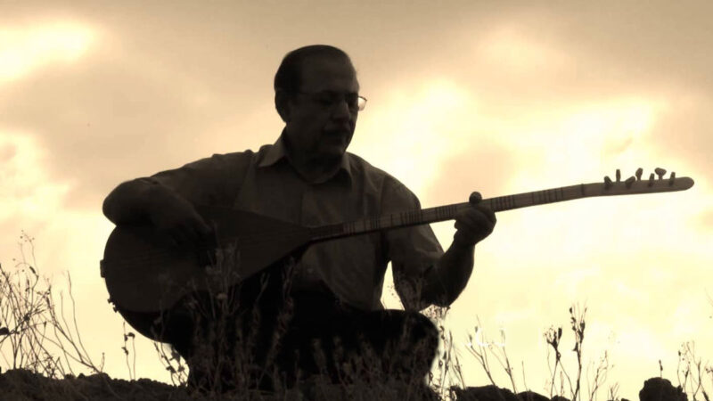 Neşet Ertaş – Cahildim Dünyanın Rengine Kandım Türküsü Sözleri