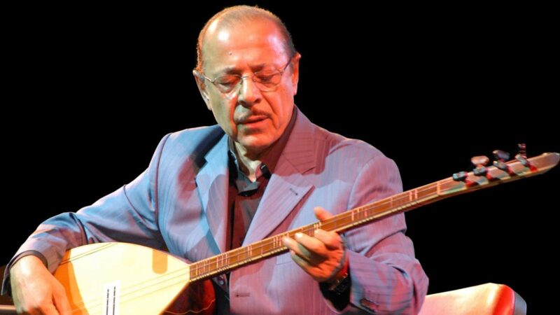 Neşet Ertaş – Sen Benimsin Ben Seninim Şarkı Sözleri