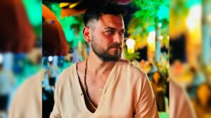 Seçkin Selek – Vazgeçmedim Hiç Şarkı Sözleri