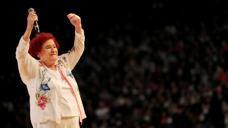 Selda Bağcan – Çemberimde Gül Oya Şarkı Sözleri