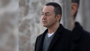 Serdar Ortaç – Söyle Ona Şarkı Sözleri