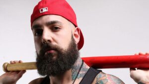 Server Uraz – Susarsam Kaybolacağım Şarkı Sözleri