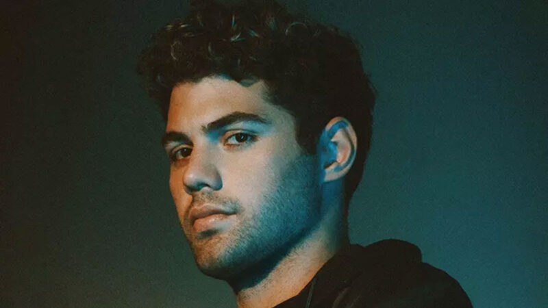 Evdeki Saat – Sustum Şarkı Sözleri