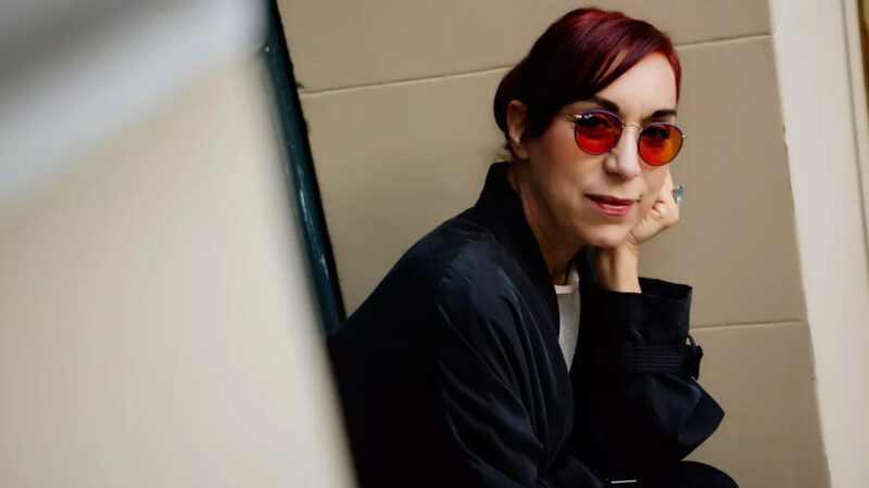 Leman Sam – Daha Gidecek Yolumuz Var Şarkı Sözleri