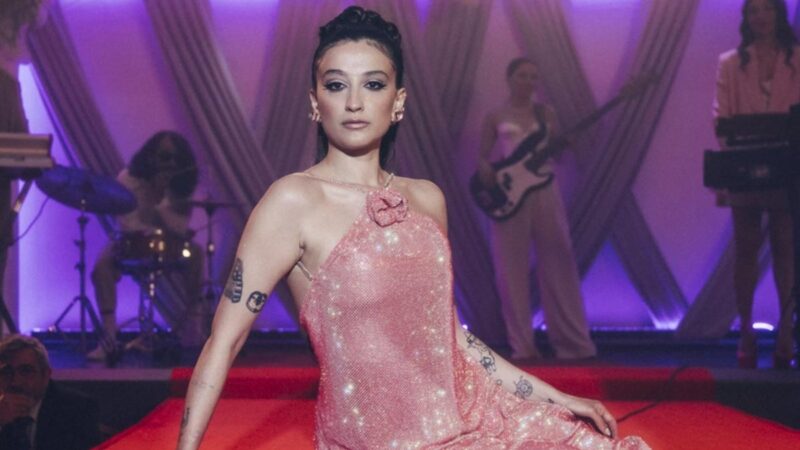 Melike Şahin – Diva Yorgun Şarkı Sözleri