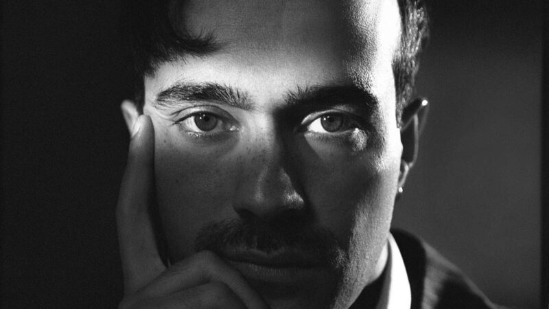 Mert Demir – Acı Veriyor Şarkı Sözleri