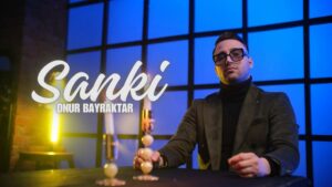 Onur Bayraktar – Sanki Şarkı Sözleri