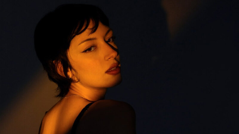 Rana Türkyılmaz – Adam Şarkı Sözleri