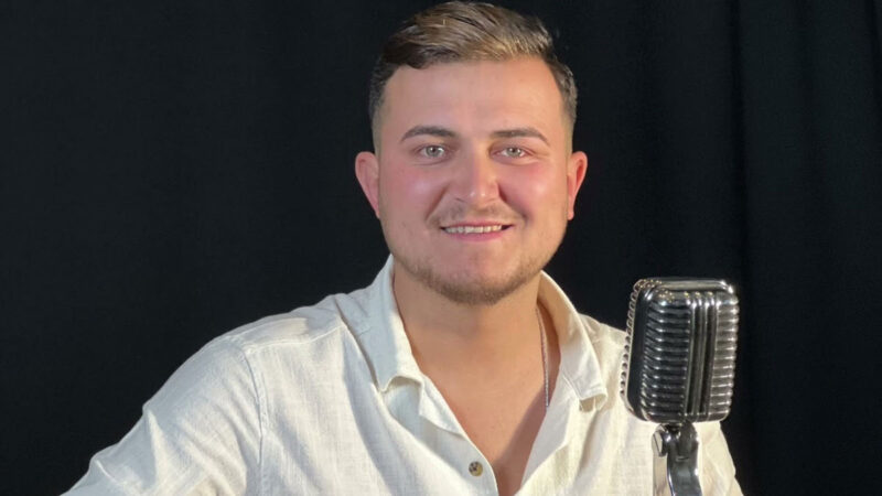 Yasin Yaşlı – Sen Olsan Ağlaman Mı Şarkı Sözleri