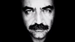 Yılmaz Erdoğan – Yeni Bir Sayfada Sana Bakmak Şarkı Sözleri