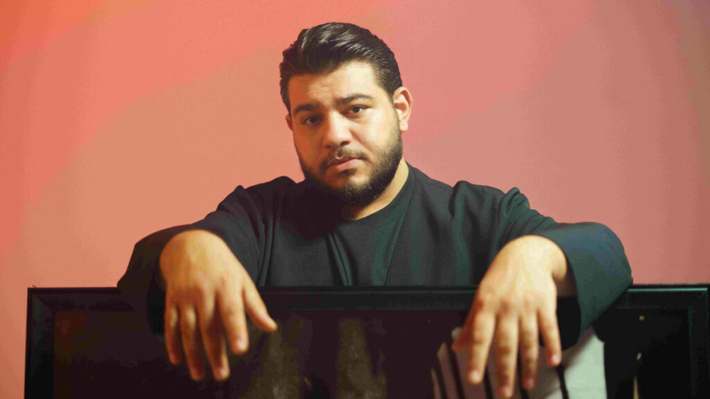 Ahiyan – Zor Tutuyorum video