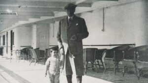 Beste Baz – Atatürk Çocukları Şarkı Sözleri