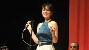 Demet Evgar – Nanay Şarkı Sözleri