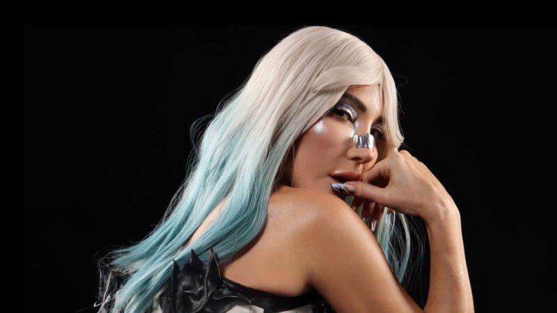 Hande Yener – Benden Bir Tane Daha Yok Şarkı Sözleri