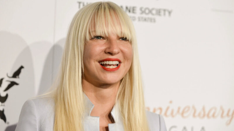 Sia – Chandelier Şarkı Sözleri