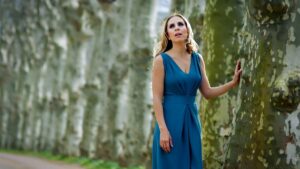 Zeynep Casalini – Duvar Şarkı Sözleri