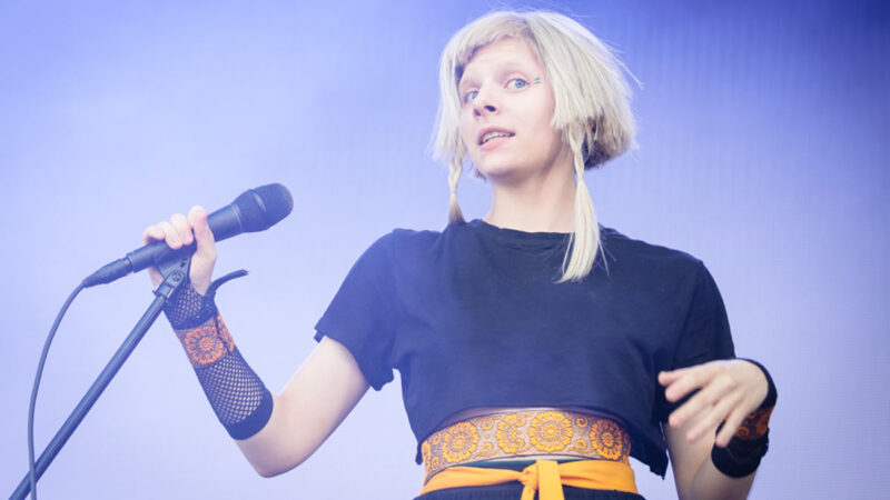 Aurora – Runaway Şarkı Sözleri