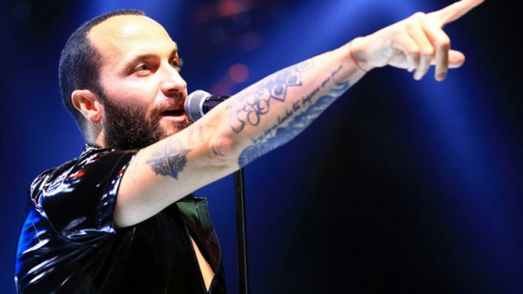 Berkay – Şimşek Şimşek video