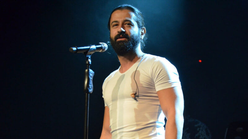 Koray Avcı – Hoş Geldin Şarkı Sözleri