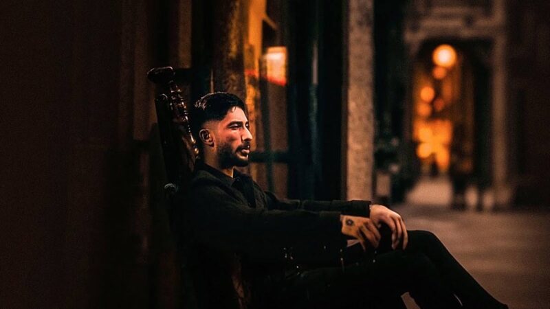 Mehmet Elmas – Dön Diyemem Şarkı Sözleri