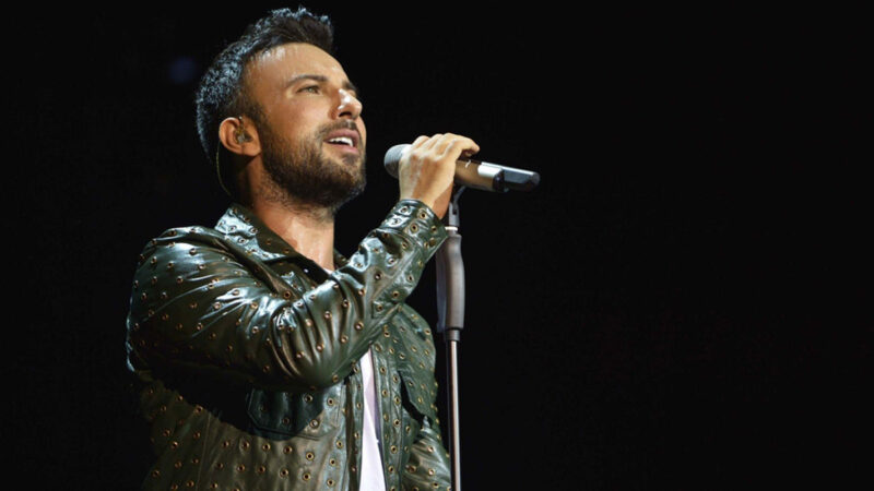 Tarkan – Beni Çok Sev Şarkı Sözleri